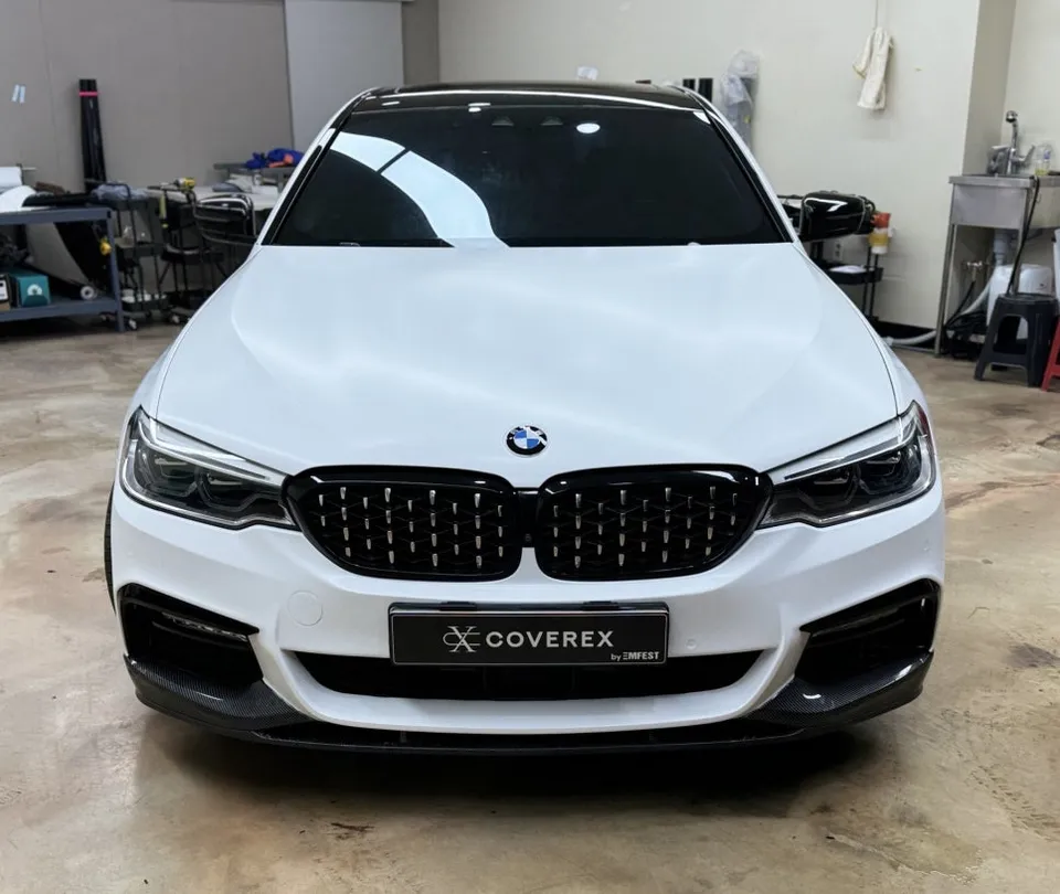 BMW 5 Series G30のカーラッピング事例 施工写真 2-1