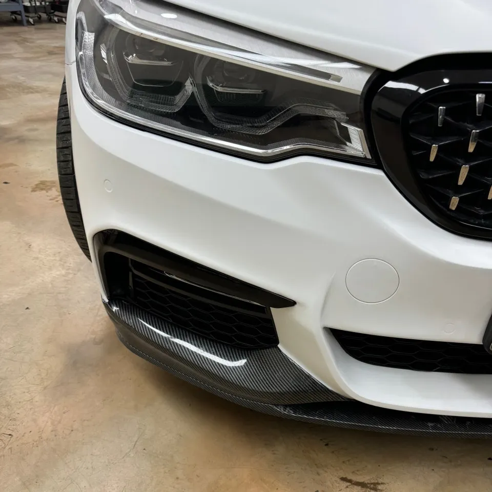 BMW 5 Series G30のカーラッピング事例 施工写真 4-1