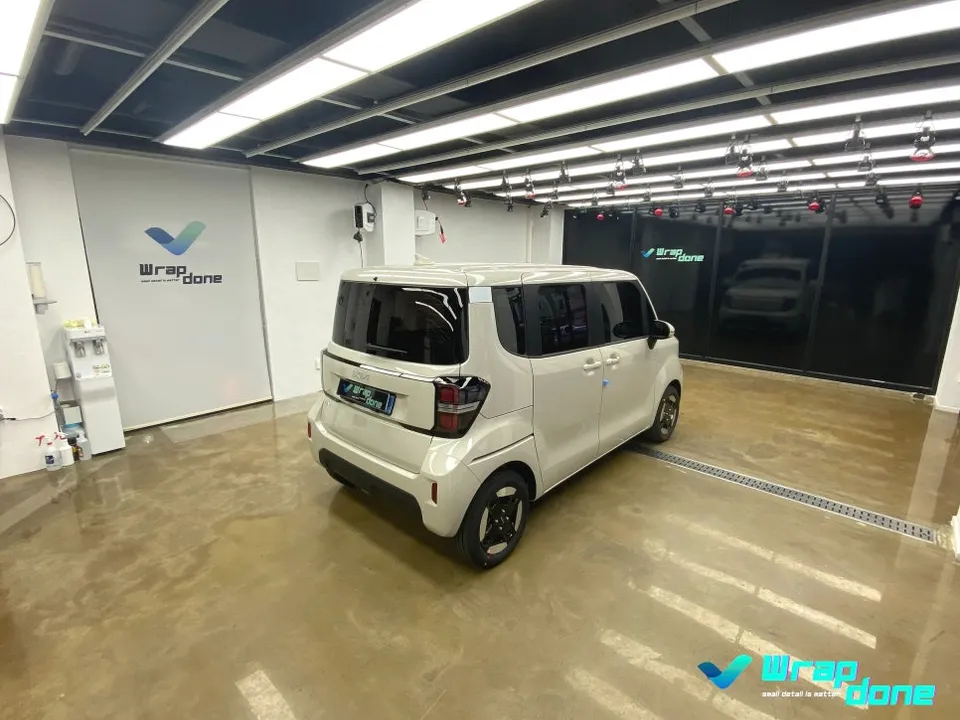 Kia Ray EVのカーラッピング事例|費用目安・仕上がり 施工写真 2-1