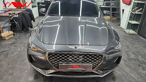Genesis G70のカーラッピング事例|クロームパーツの質感変化 施工写真 2-1