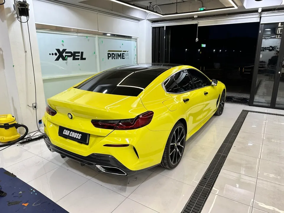 BMW 8 Seriesのカーラッピング事例 施工写真 5