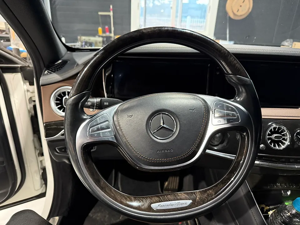 Mercedes-Benz S-Class W222 steering wheel - Mercedes-Benz S-Class W222 Steering Wheel Customization Review photo 3