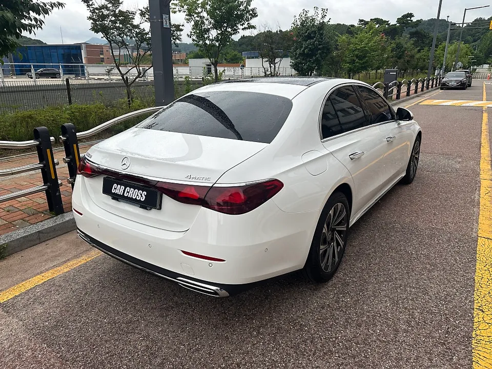 Mercedes-Benz Eクラス W214 PPF施工事例|費用目安・仕上がり 施工写真 2-1