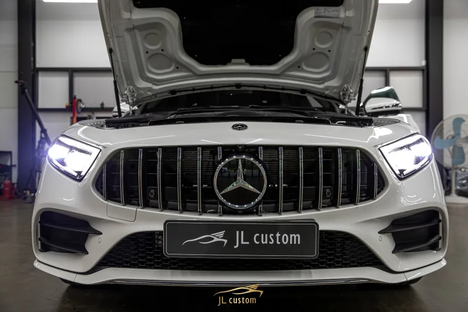 Mercedes-Benz CLS body kit - Mercedes-Benz CLS Body Kit & Aero Parts Review photo 6