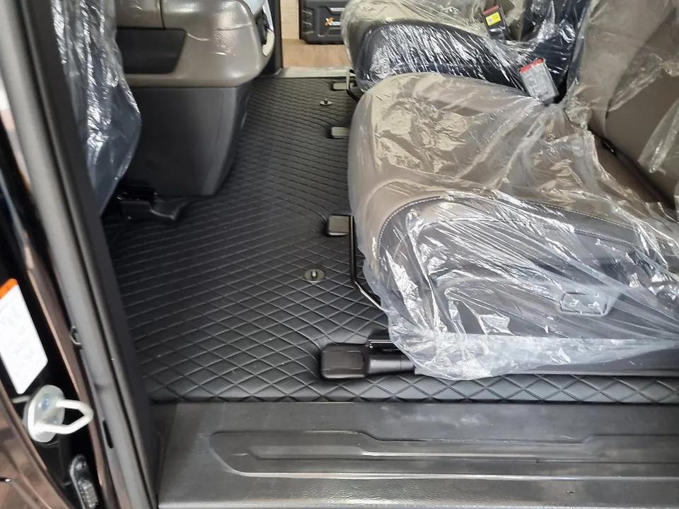Kia Carnival KA4 soundproofing - Kia Carnival KA4 Undercoating Review — Noise Reduction photo 4