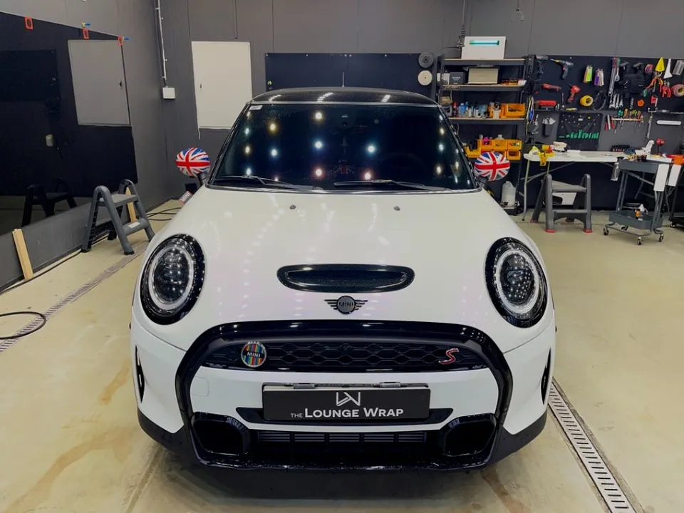 MINI MINI Cooperのカーラッピング事例 施工写真 3