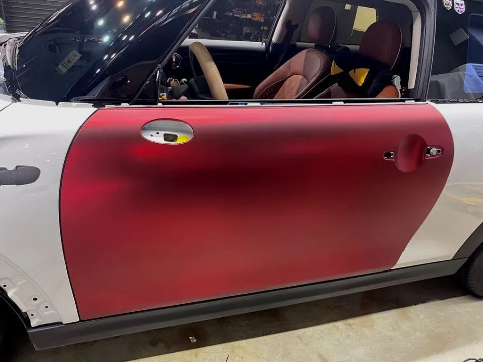 MINI MINI Cooperのカーラッピング事例｜費用目安・仕上がり 施工写真 3-2
