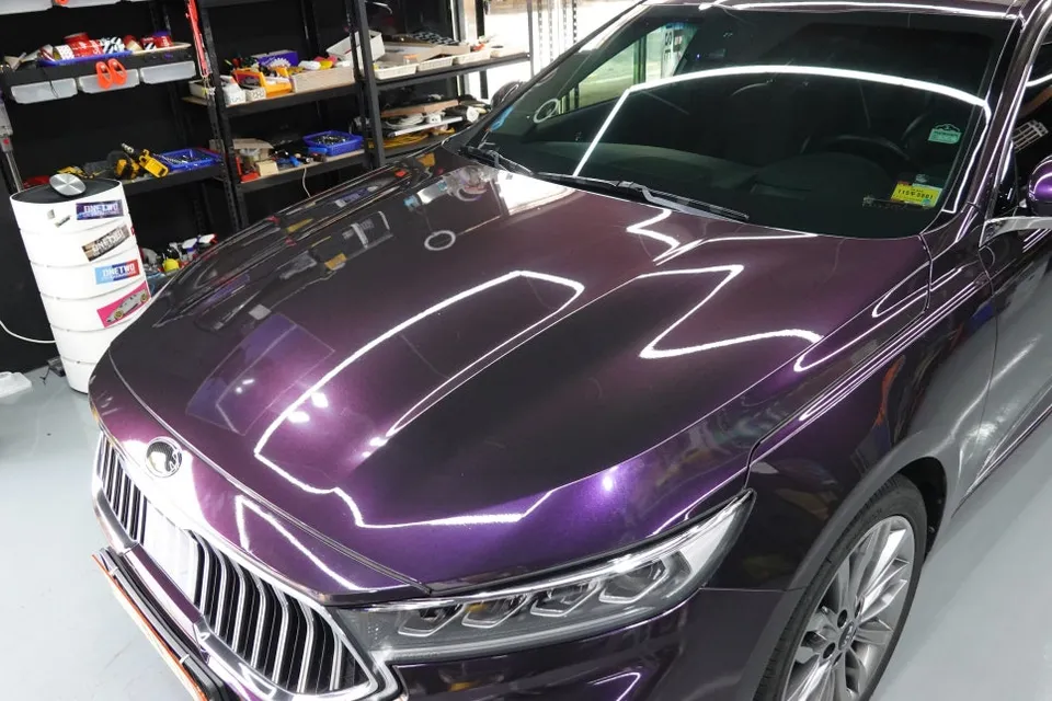 Kia K7のカーラッピング事例|ミッドナイトパープル 施工写真 1-2