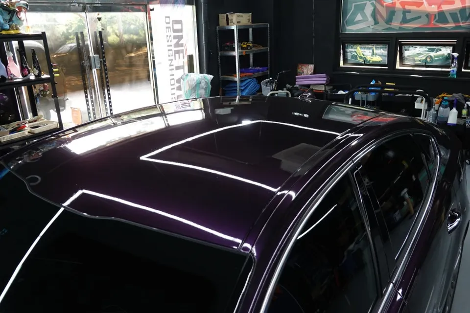 Kia K7のカーラッピング事例|ミッドナイトパープル 施工写真 3-3