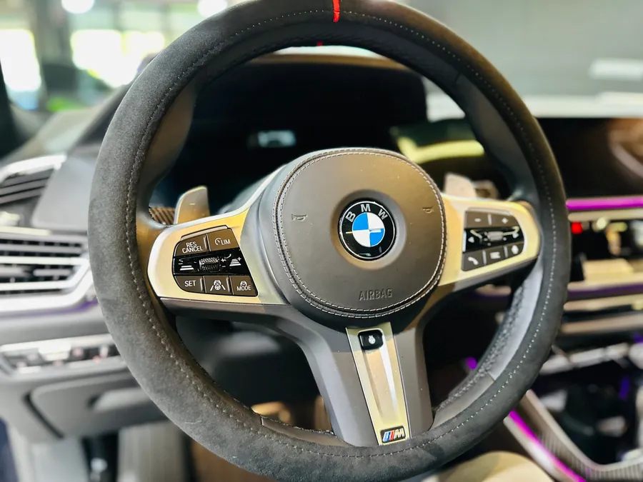BMW X5 G05 steering wheel - BMW X5 G05 Steering Wheel Customization Review photo 4