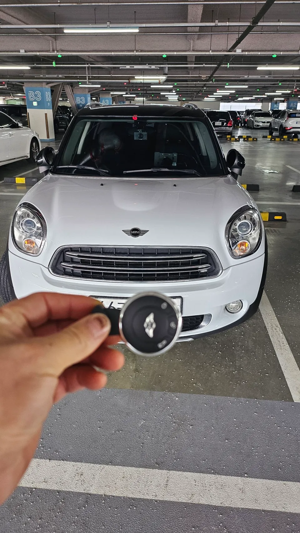 MINI Countryman oem options installation result