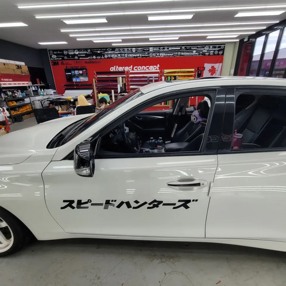 Infiniti Q50 vinyl wrap - Infiniti Q50 Vinyl Wrap Review: Chrome Delete Cost & Results photo 5