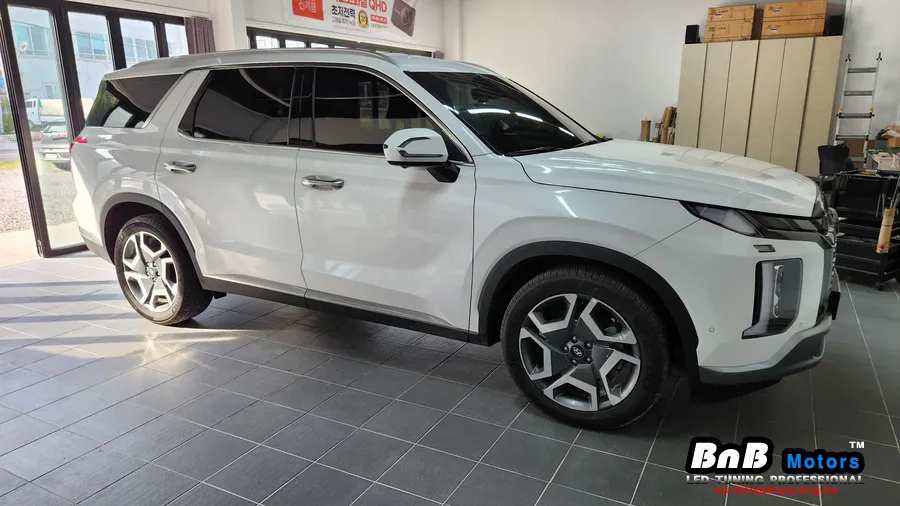 Hyundai Palisade New Car Package Review — Enhanced Interior photo 3