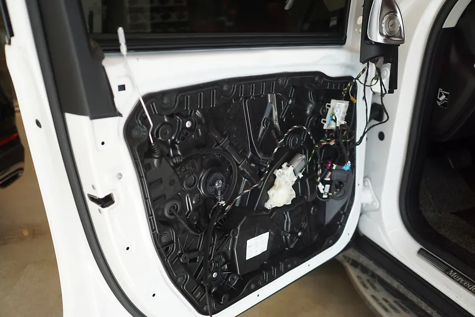 Mercedes-Benz GLE W166 surround view camera - Mercedes-Benz GLE Surround View Camera Upgrade photo 3