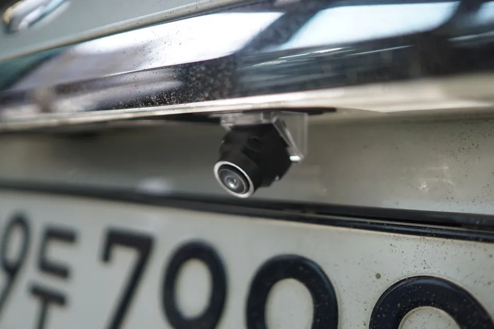 Mercedes-Benz GLE W166 surround view camera - Mercedes-Benz GLE Surround View Camera Upgrade photo 6
