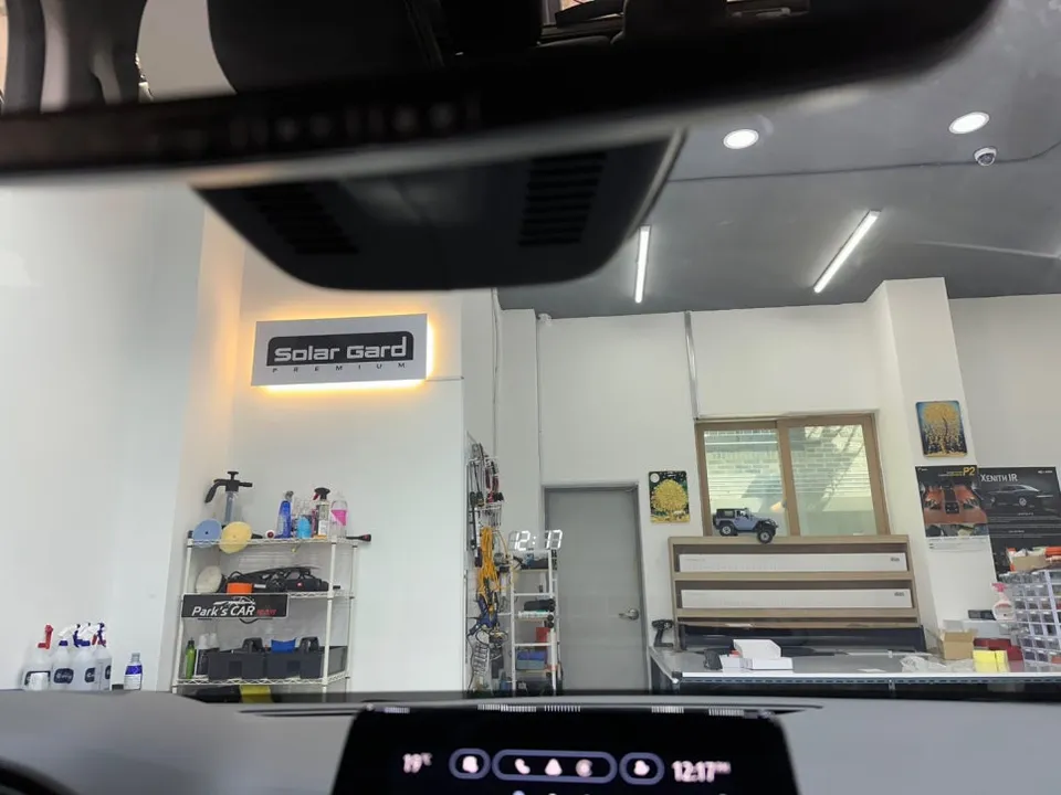 Renault Korea XM3のドライブレコーダー取付事例 施工写真 6