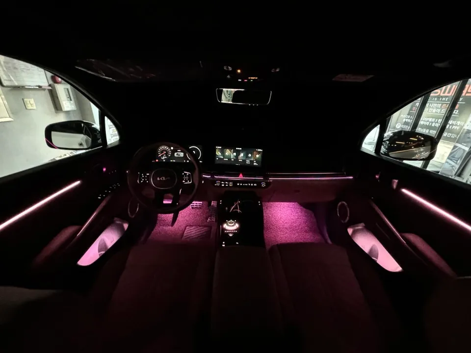Kia Sorento ambient lighting - Kia Sorento Ambient Lighting Review: Mood Lighting Upgrade photo 3