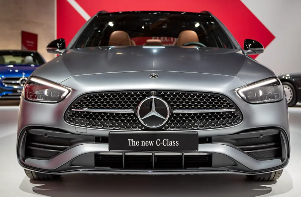 Mercedes-Benz C-Class Ambient Lighting Review Before