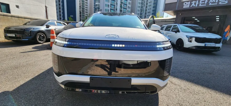 Hyundai IONIQ dash cam - Hyundai IONIQ Dash Cam Installation Review photo 4