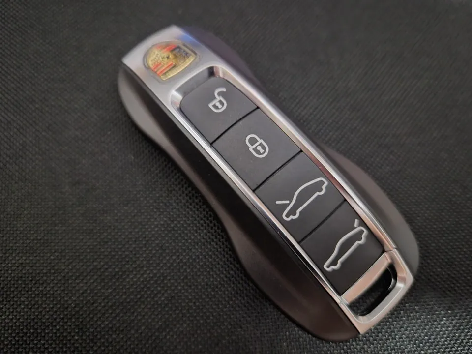 Porsche 718 Boxster GTS oem options - Porsche 718 Boxster GTS Oem Options Installation Review — Cost photo 3
