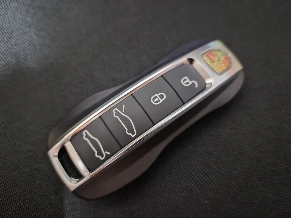 Porsche 718 Boxster GTS oem options - Porsche 718 Boxster GTS Oem Options Installation Review — Cost photo 4