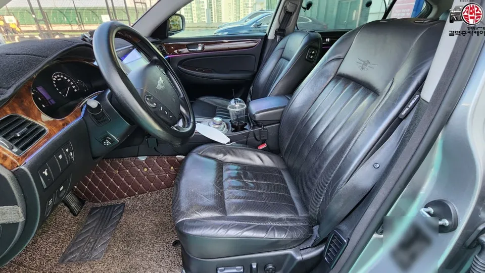 Genesis BH interior customization - Genesis BH Interior Customization Review — Deep Orange Upgrade photo 2
