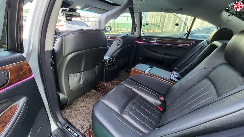 Genesis BH interior customization - Genesis BH Interior Customization Review — Deep Orange Upgrade photo 3