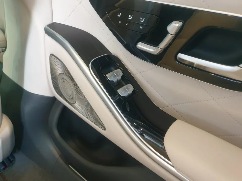 Mercedes-Benz S-ClassのPPF施工事例|費用目安・仕上がり 施工写真 2-2