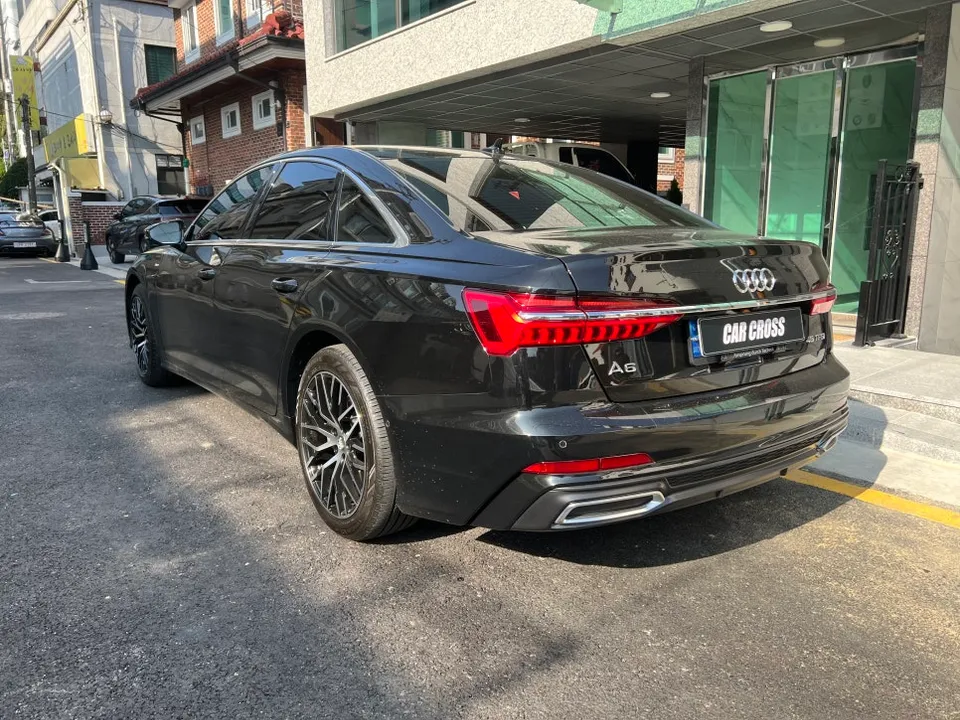 Audi A6の室内PPF施工事例|高級感と保護を両立 施工写真 2-1