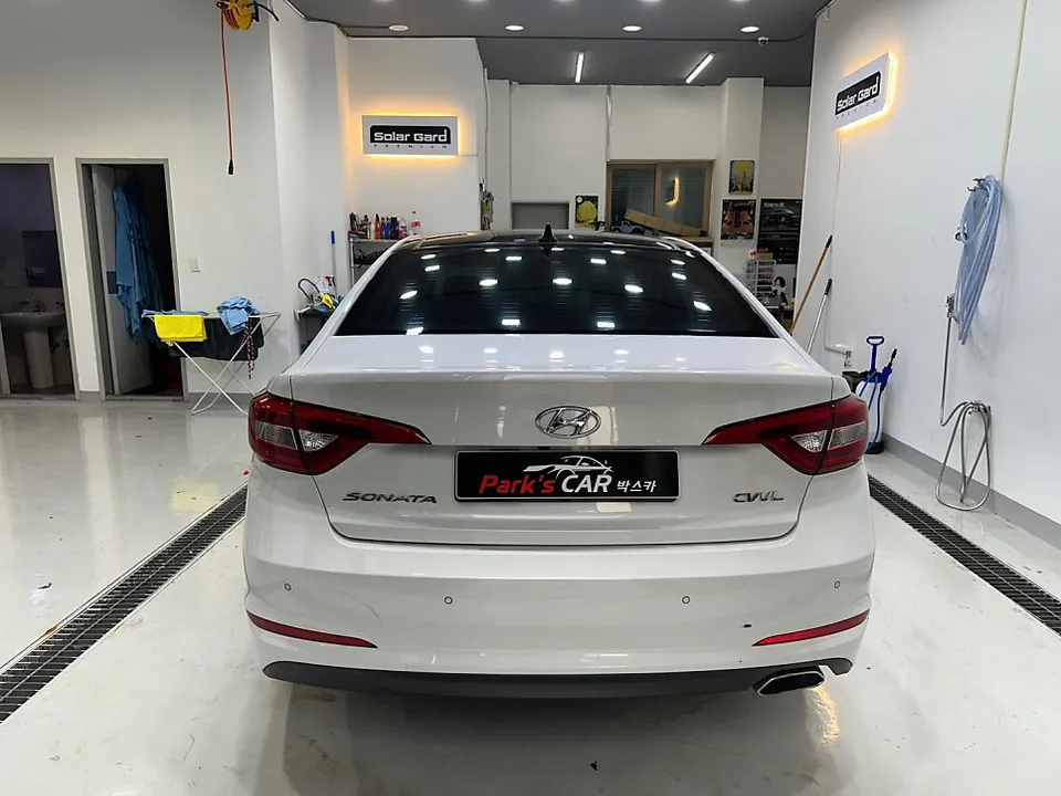Hyundai Sonata LFのカーフィルム施工事例 施工写真 1-3