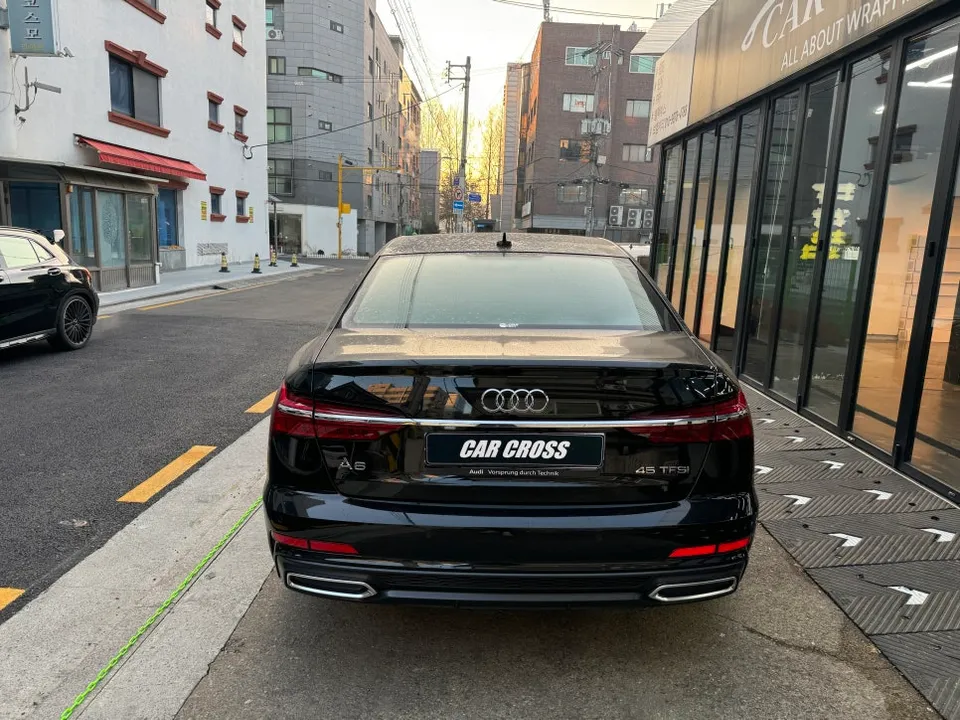 Audi A6 vinyl wrap - Audi A6 Vinyl Wrap Review: Blackout Results & Cost photo 3