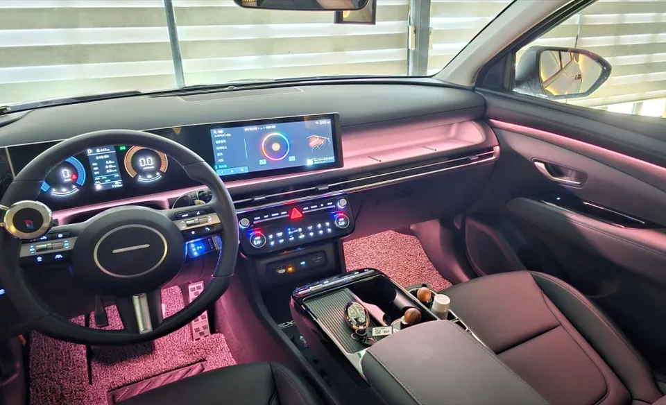 Hyundai Tucson ambient lighting - Hyundai Tucson Ambient Lighting Review — Hidden Install, $150-280K photo 4