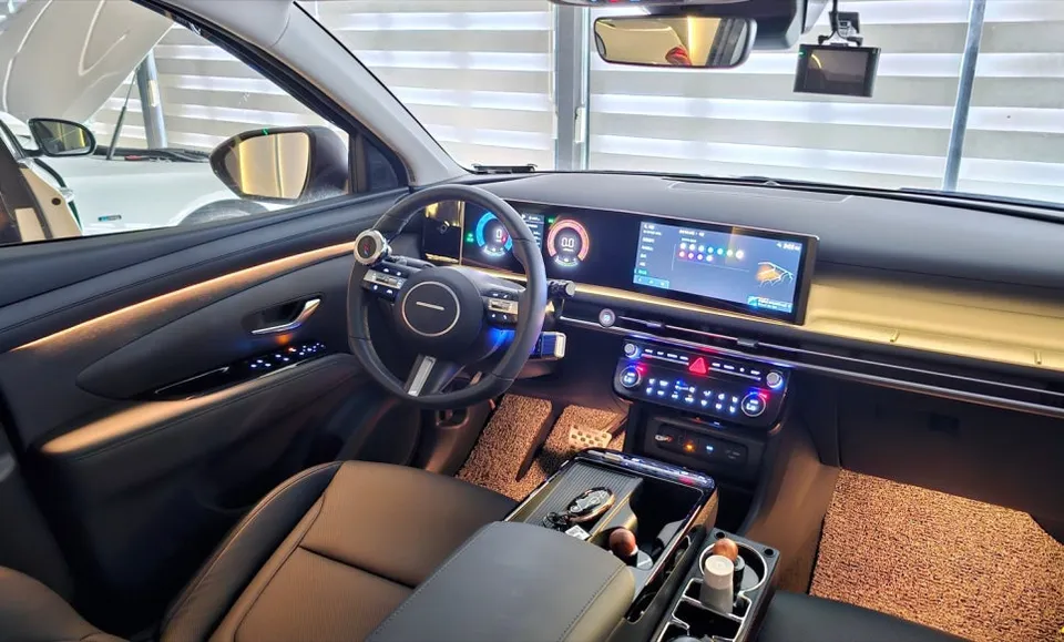 Hyundai Tucson ambient lighting - Hyundai Tucson Ambient Lighting Review — Hidden Install, $150-280K photo 6