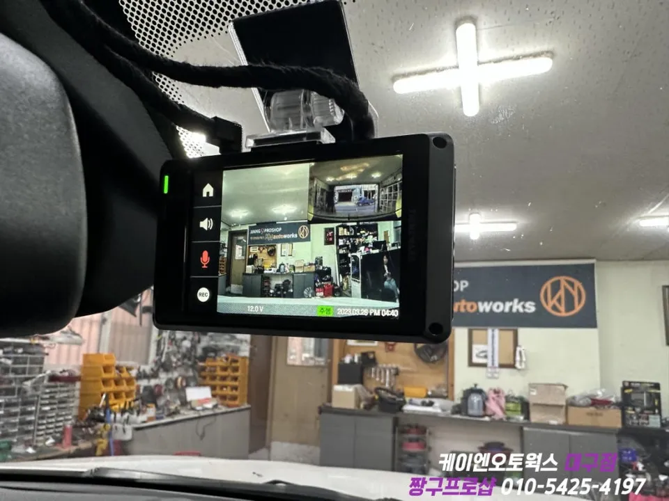 BMW X6 dash cam - BMW X6 Dash Cam Installation Review: Clear Footage photo 3
