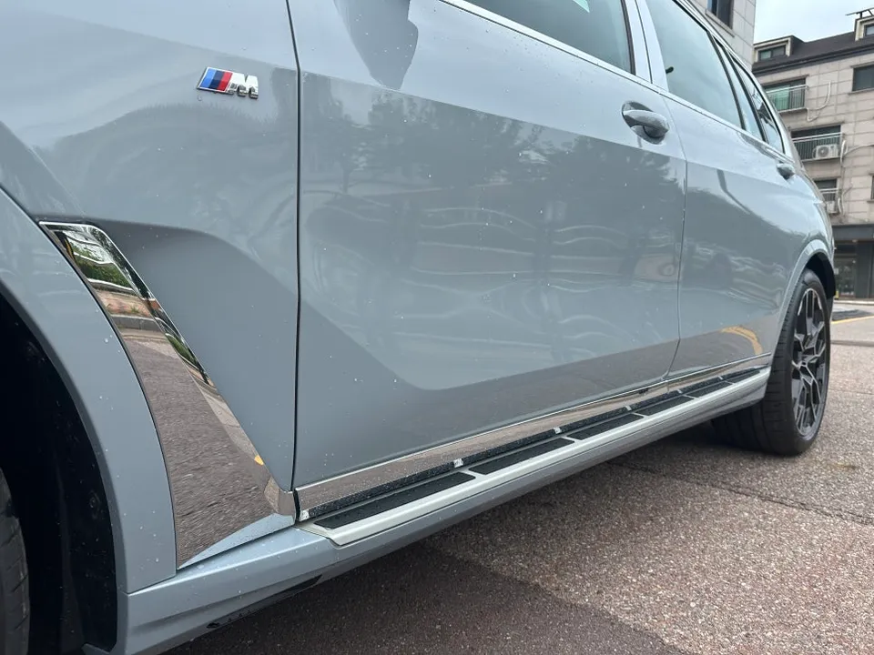 BMW X7 PPF施工事例｜費用目安と仕上がり 施工写真 2-3