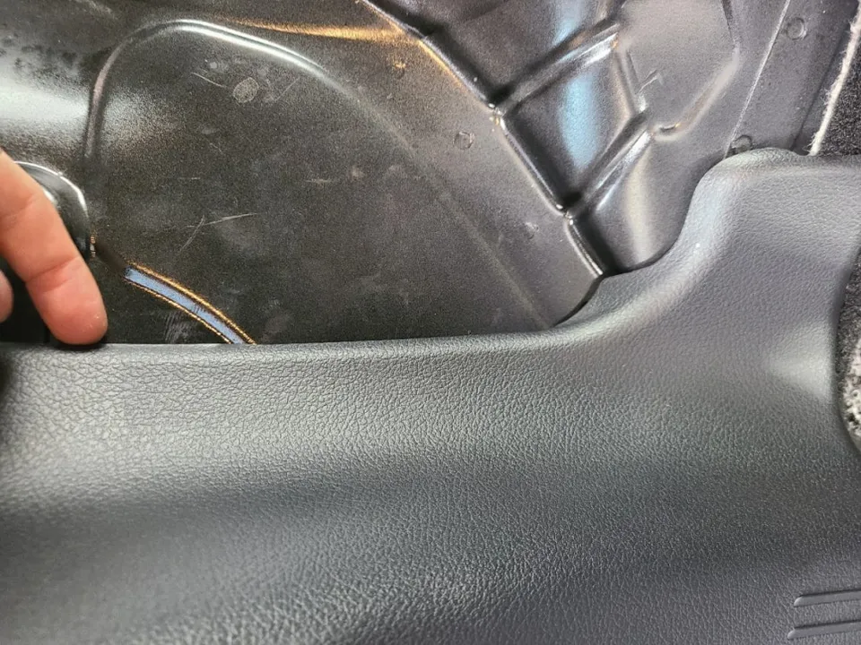 Mercedes-Benz A-Class dash cam - Mercedes-Benz A-Class Dash Cam Installation Review photo 4