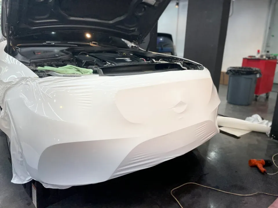 Mercedes-Benz Eクラス W213 カーラッピング事例 施工写真 3-2