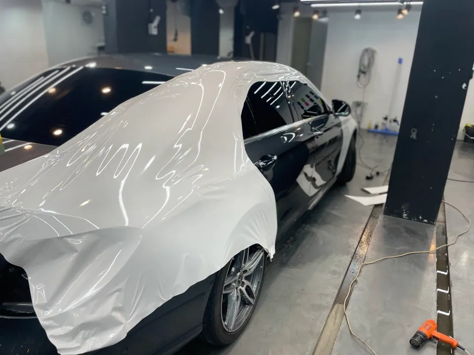 Mercedes-Benz Eクラス W213 カーラッピング事例 施工写真 2-3