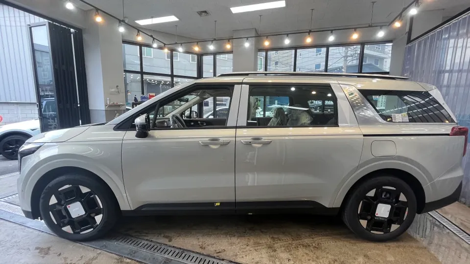 Kia Carnival KA4 new car package - Kia Carnival KA4 New Car Protection Package Review photo 5