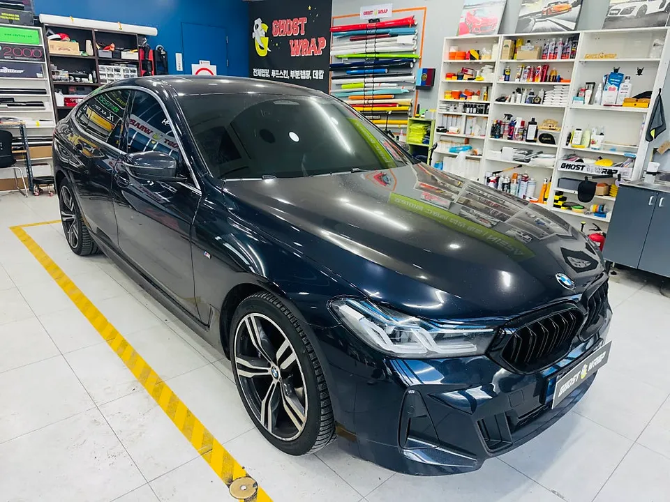 BMW 6 Series GT PPF施工事例｜クロームラッピングと変色ヘッドライト 施工写真 1-3