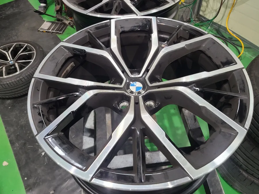 BMW 530i G30 wheel repair - BMW 530i G30 Wheel Repair & Painting Review photo 4