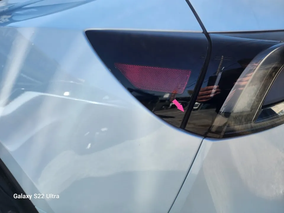 Tesla Model Y PPF施工事例|費用目安と仕上がり 施工写真 3-1