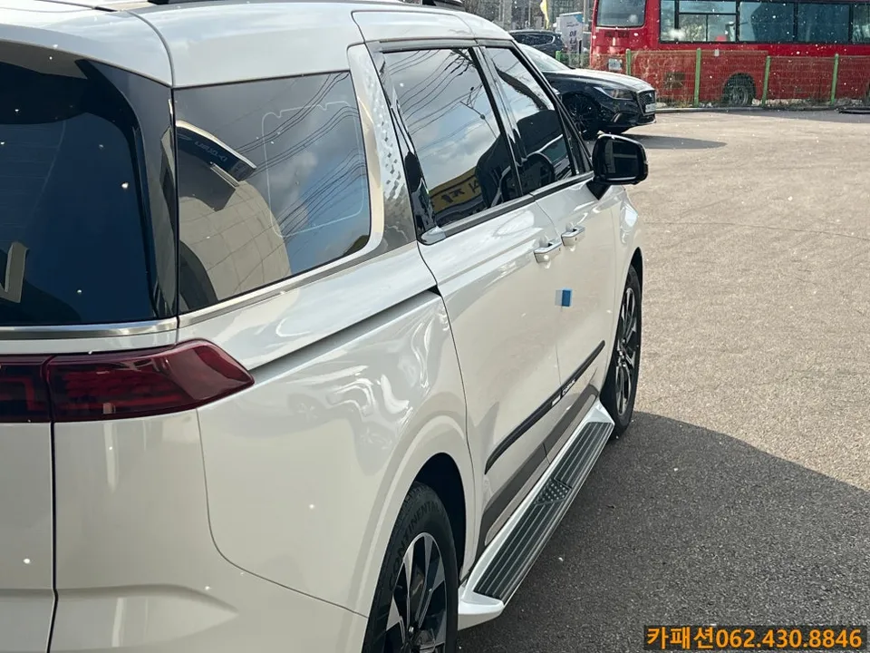 Kia Carnival KA4 Body Kit Installation Review photo 2