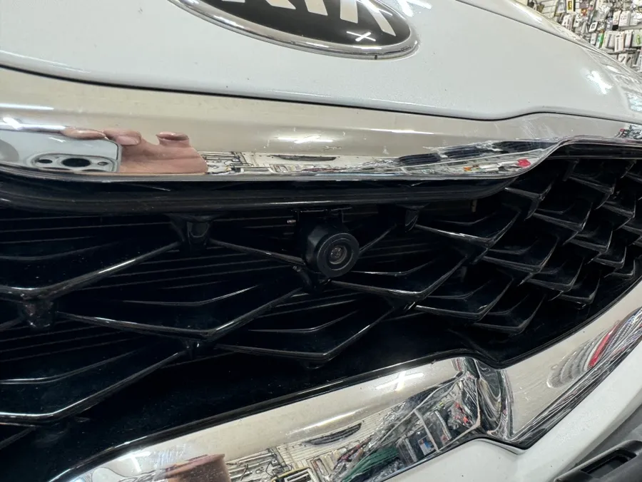 Kia K3 sensors cameras - Kia K3 Front Camera Installation Review photo 3