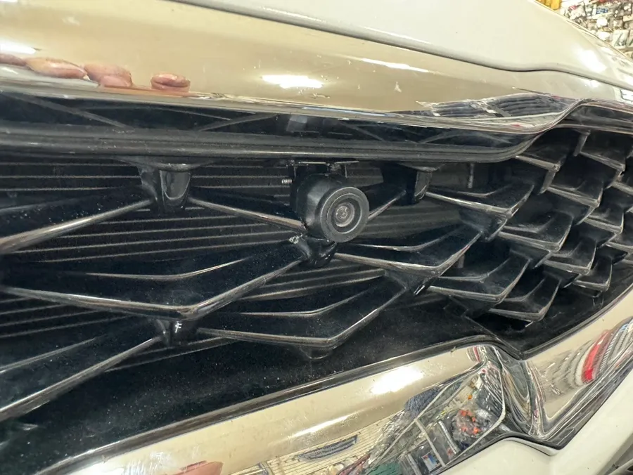 Kia K3 sensors cameras - Kia K3 Front Camera Installation Review photo 4
