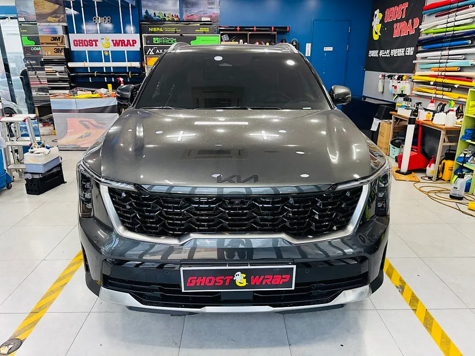 Kia Sorentoのカーラッピング事例｜費用目安・仕上がり 施工写真 1-1