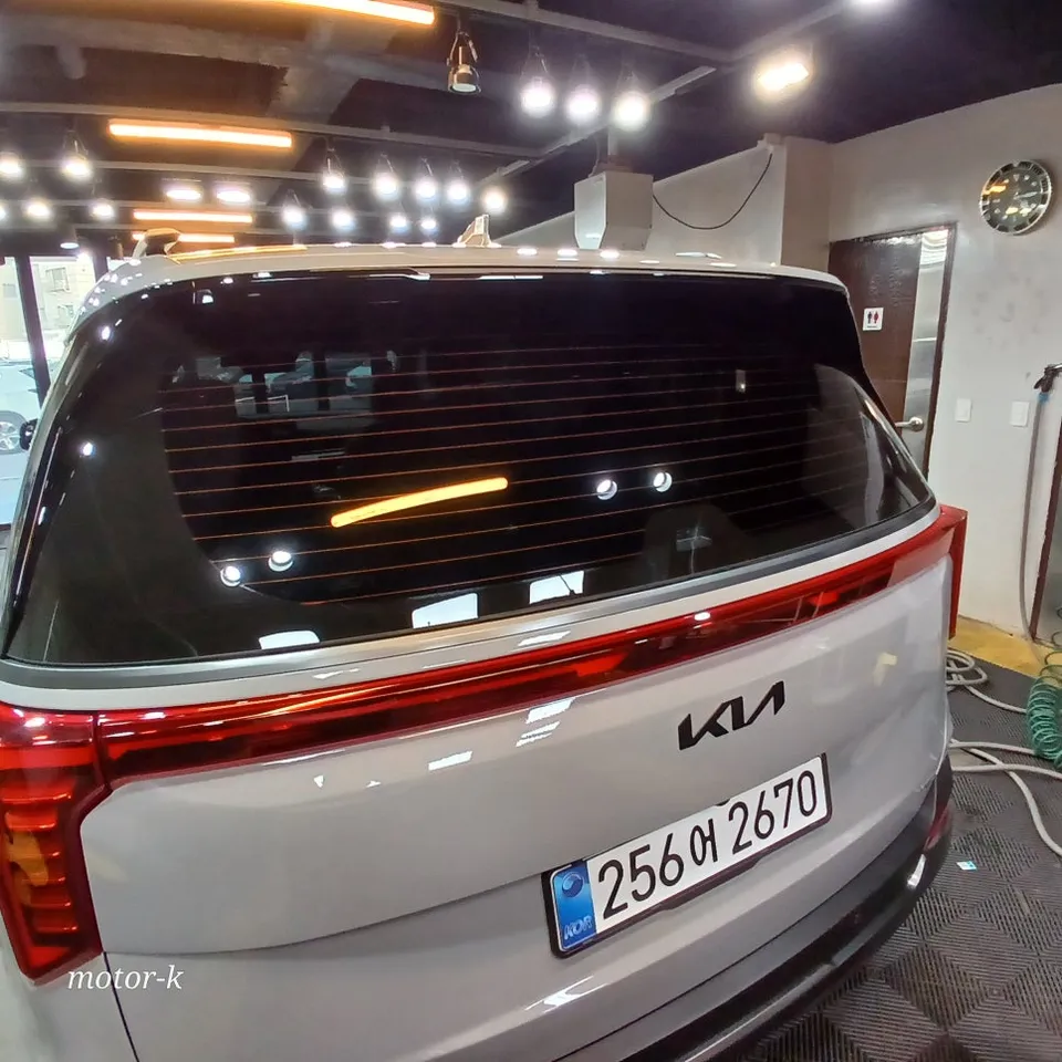 Kia CarnivalのPPF施工事例|費用目安と仕上がり 施工写真 3-1