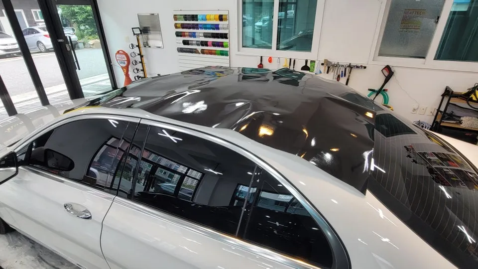 Mercedes-Benz Eクラスのカーラッピング事例|費用目安・仕上がり 施工写真 2-2
