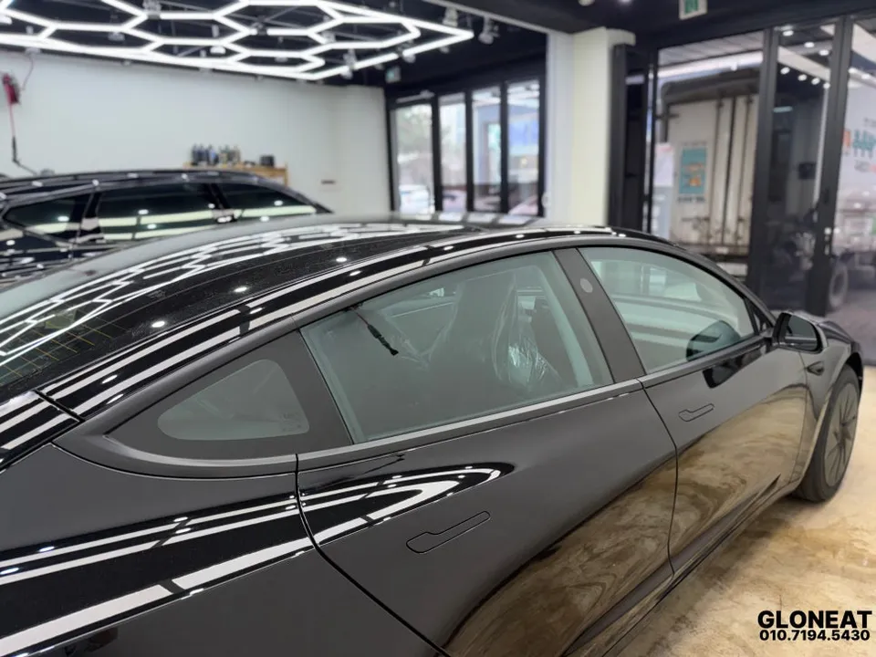 Tesla Model 3のカーフィルム施工事例｜費用目安・仕上がり 施工写真 3-1