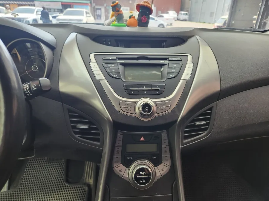 Hyundai Elantra MD Android Head Unit Review: Big Screen Upgrade Before